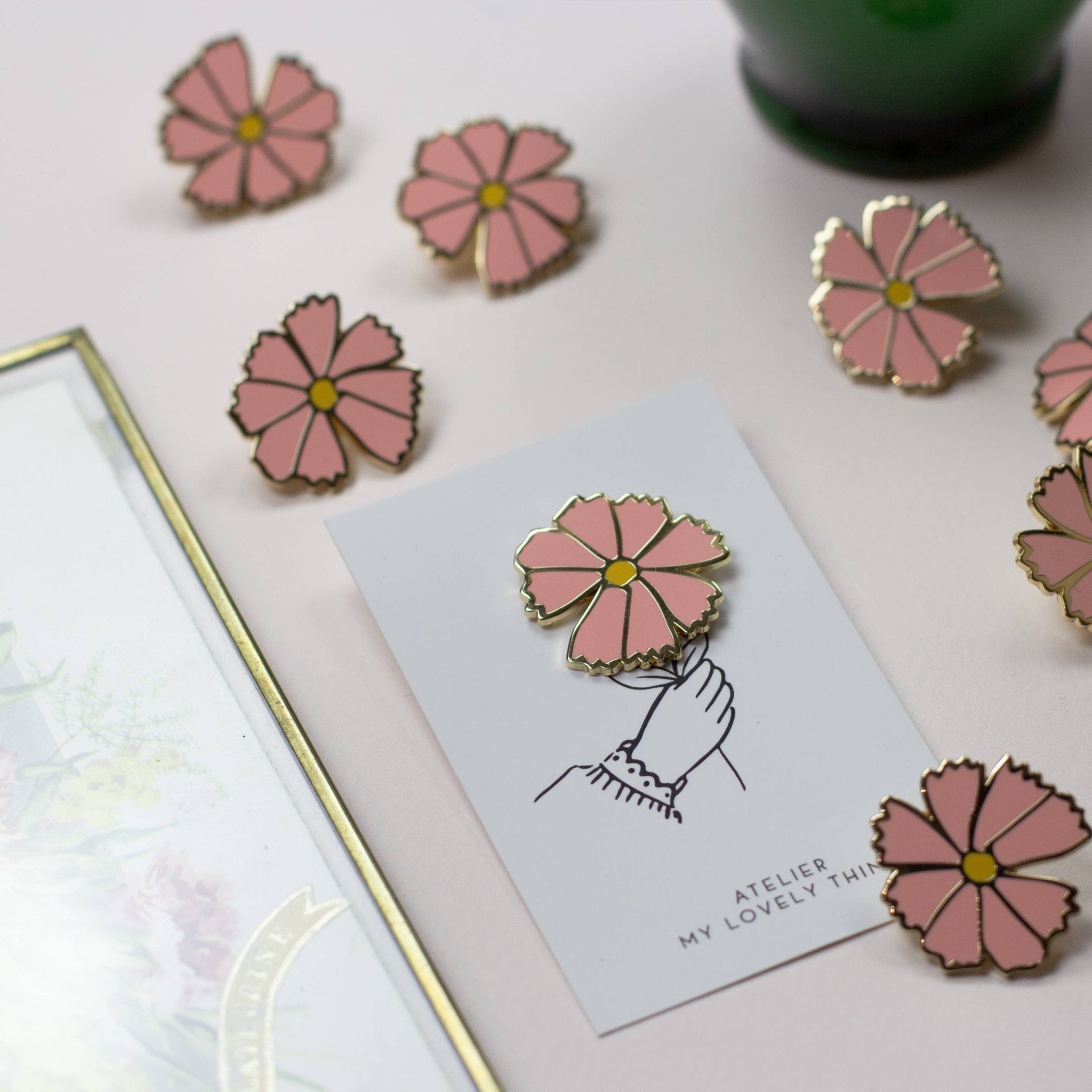MY LOVELY THING - Épingler Cosmos - Lili Margaret