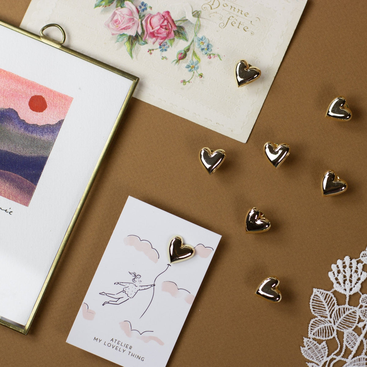 Pin’s cœur bombé émaillé rose et noir Envol - My Lovely Thing - vue 2