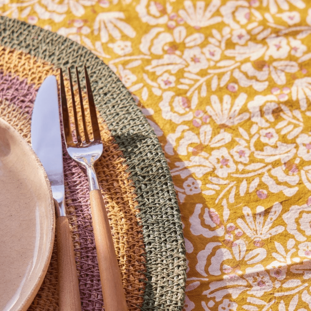 Nappe bohème imprimée fleurs indiennes Iris Olive - bonheur du jour - Lili Margaret