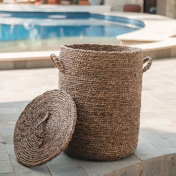Panier à linge en jacinthe d'eau ikat (2 tailles) - soeji