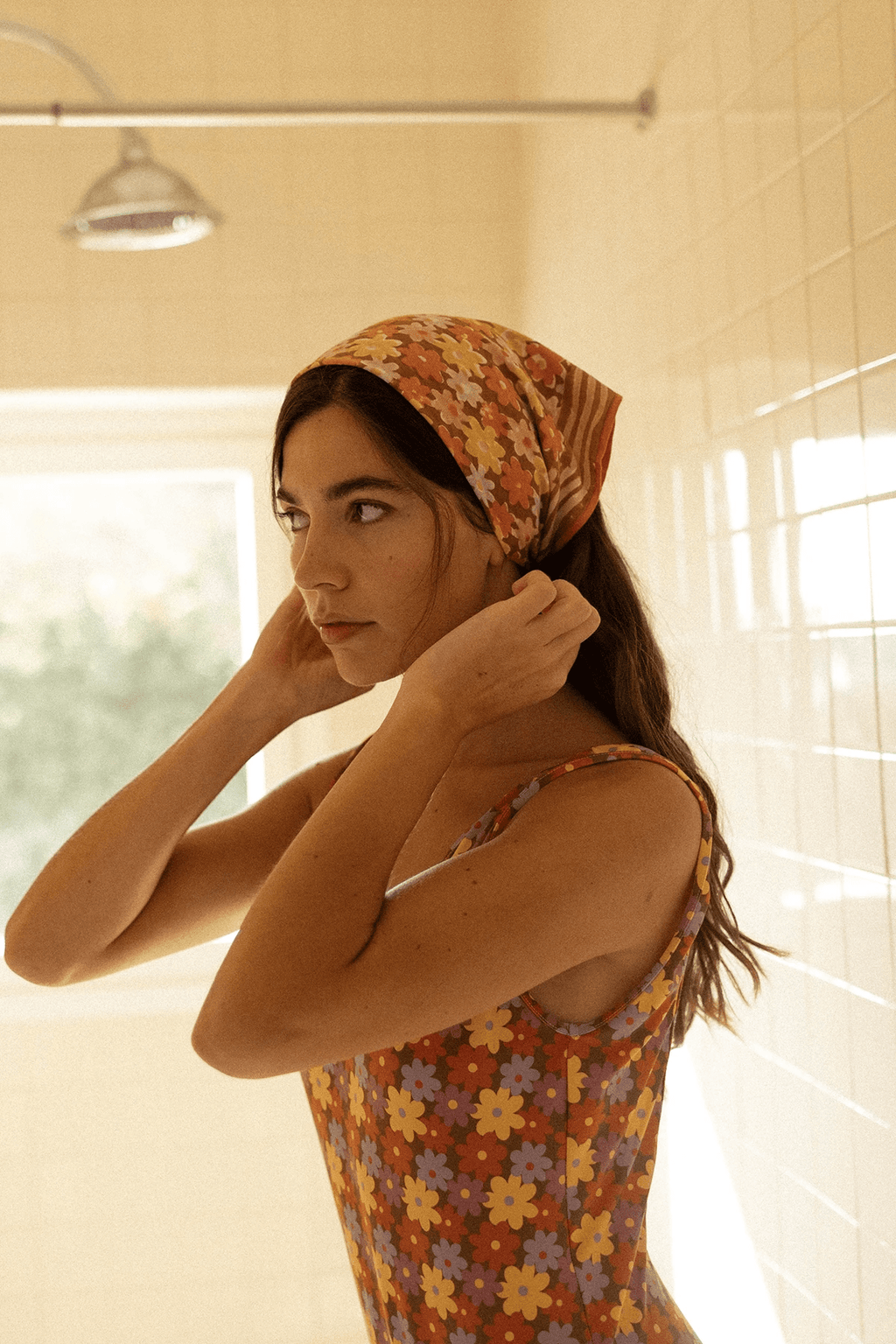 Petit foulard carré 50x50 en coton Manika Pâquerette tapenade