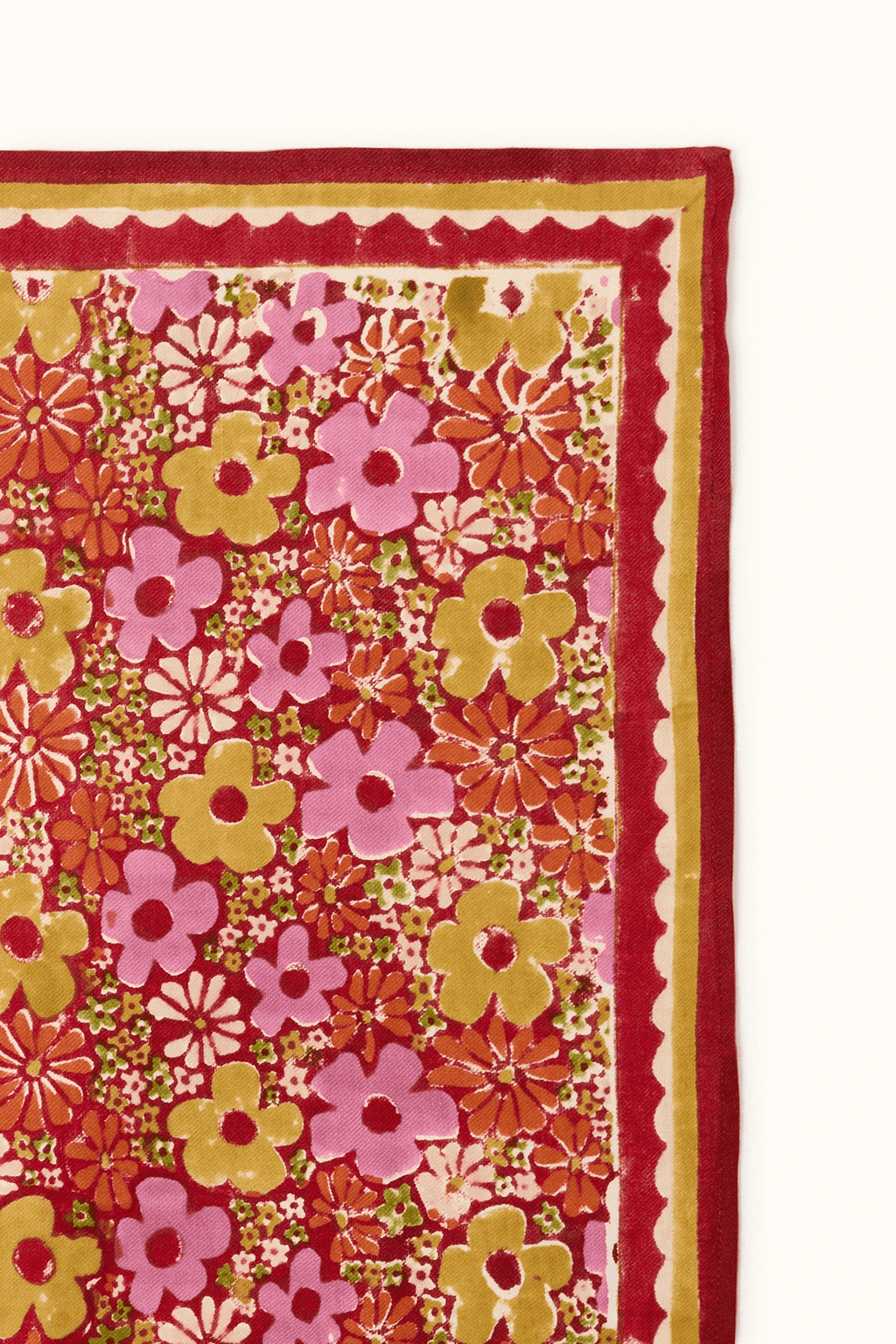 Petit foulard imprimé fleuri rose 50x50 Manika Janie Dahlia