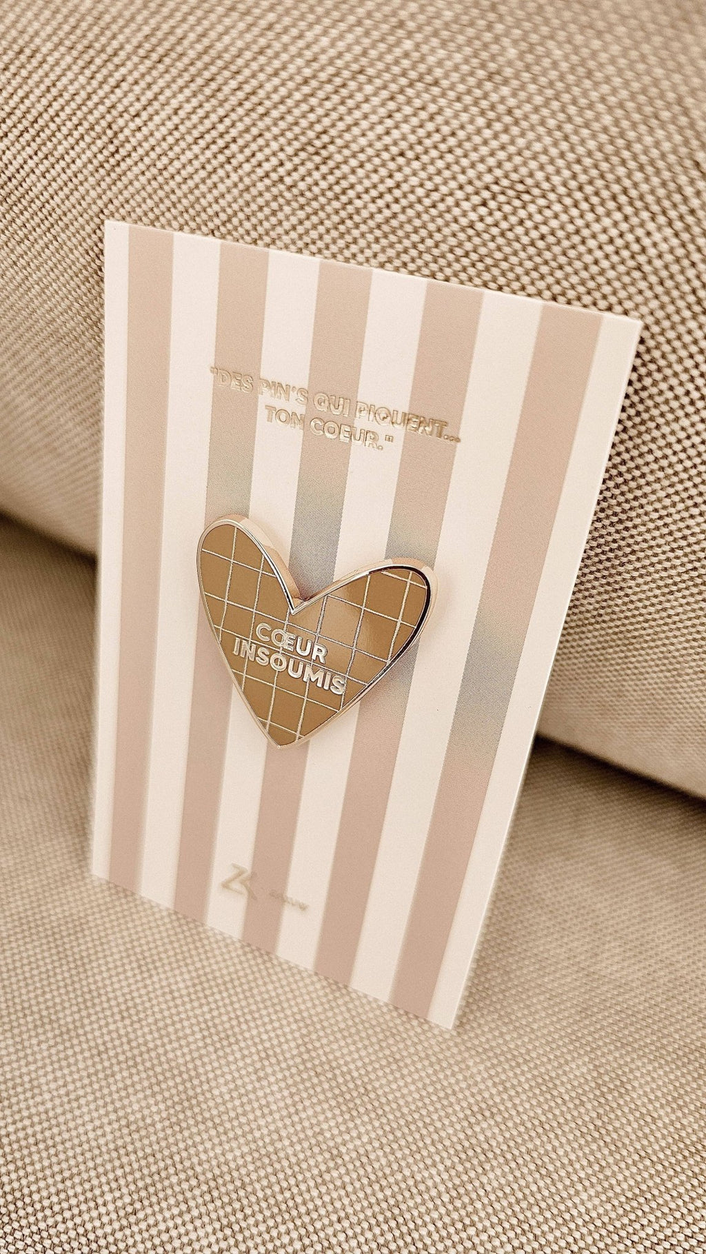 Pin's cœur insoumis