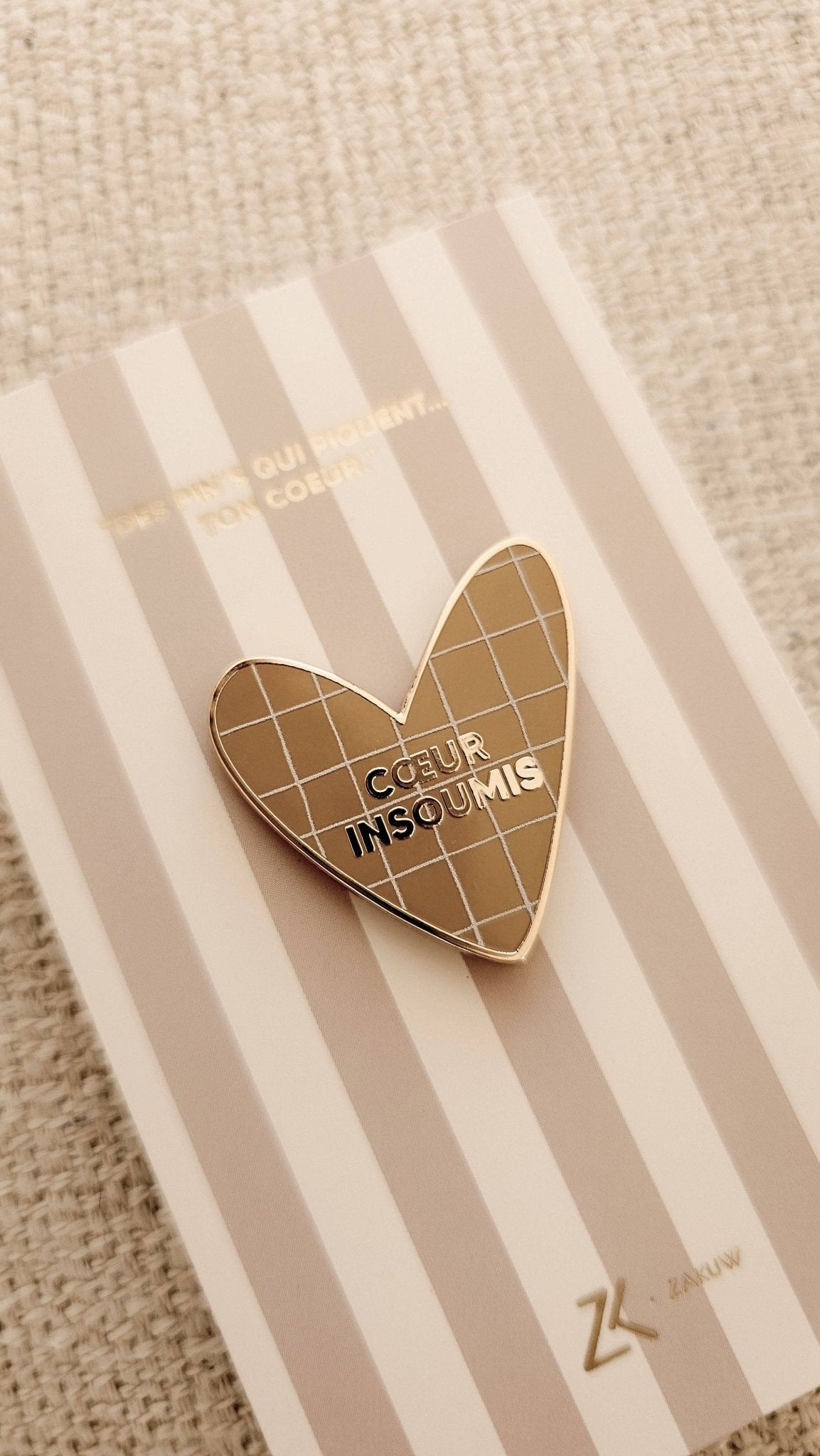 Pin's cœur insoumis