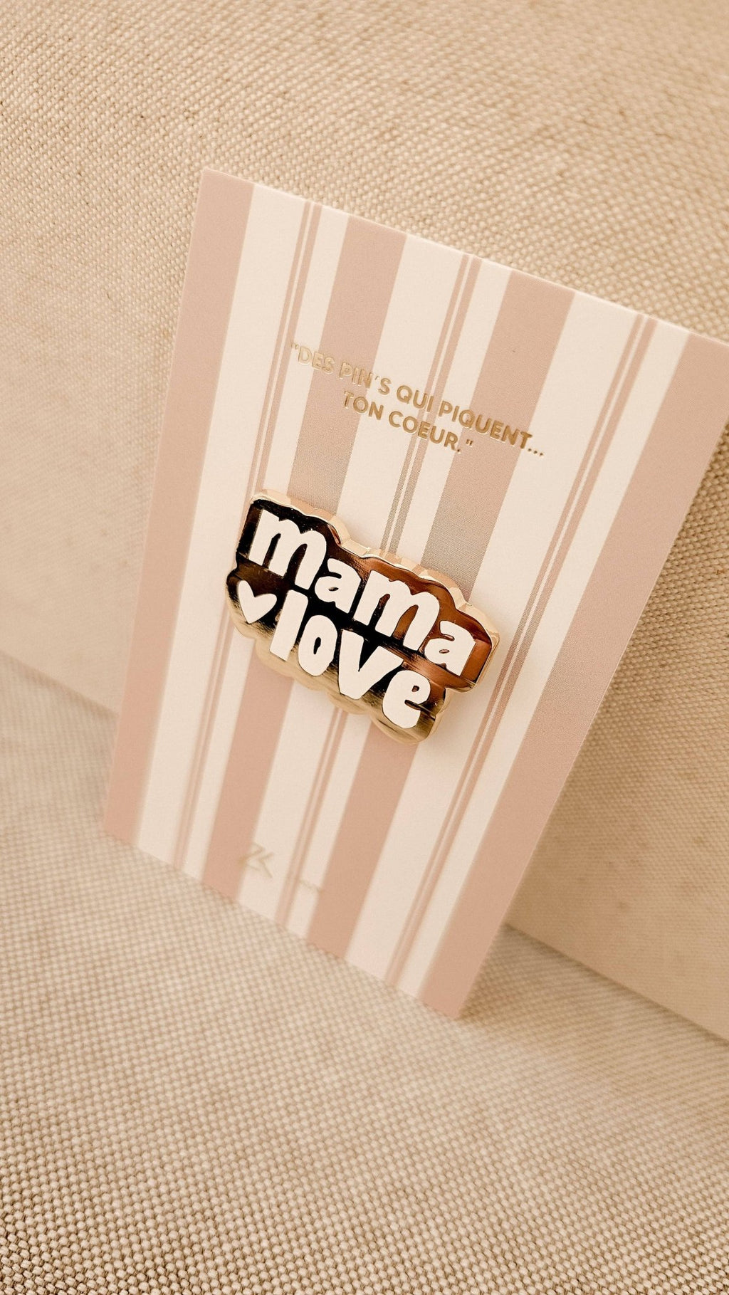 Pin's Mama love