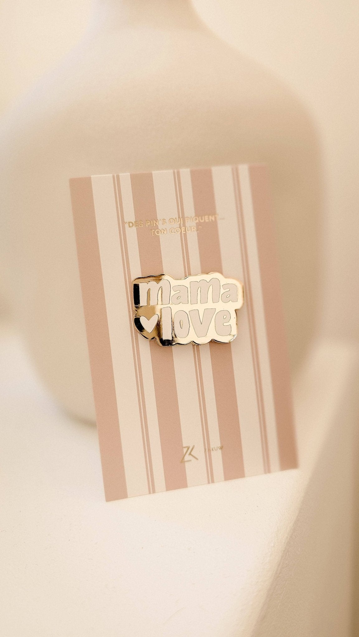 Pin's Mama love