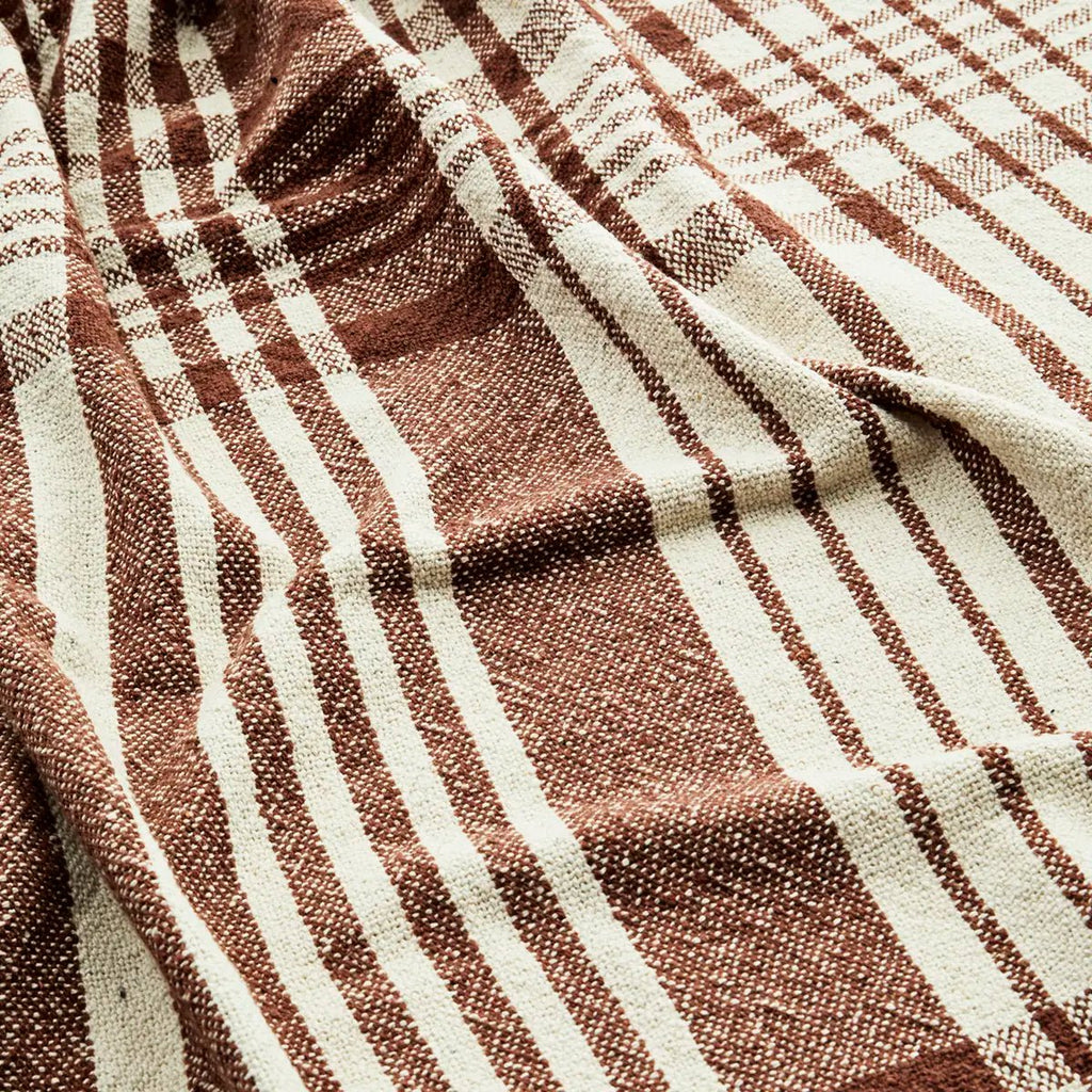 Plaid canapé carreaux cannelle en coton recyclé - madam stoltz