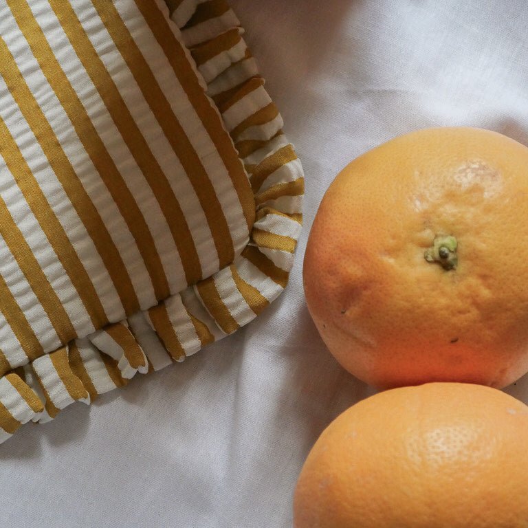 Pochette en tissu rayures jaune seersucker