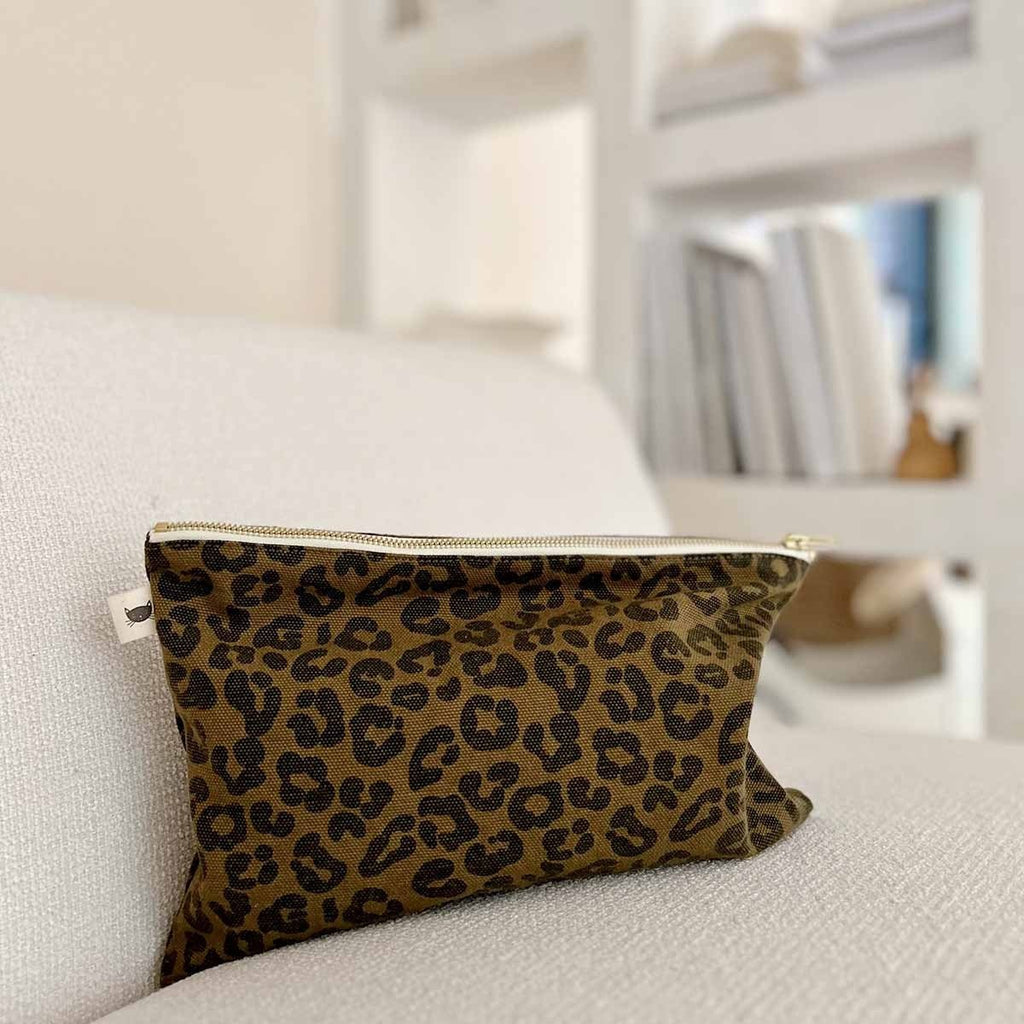 Pochette femme imprimé léopard olive - Rose in April