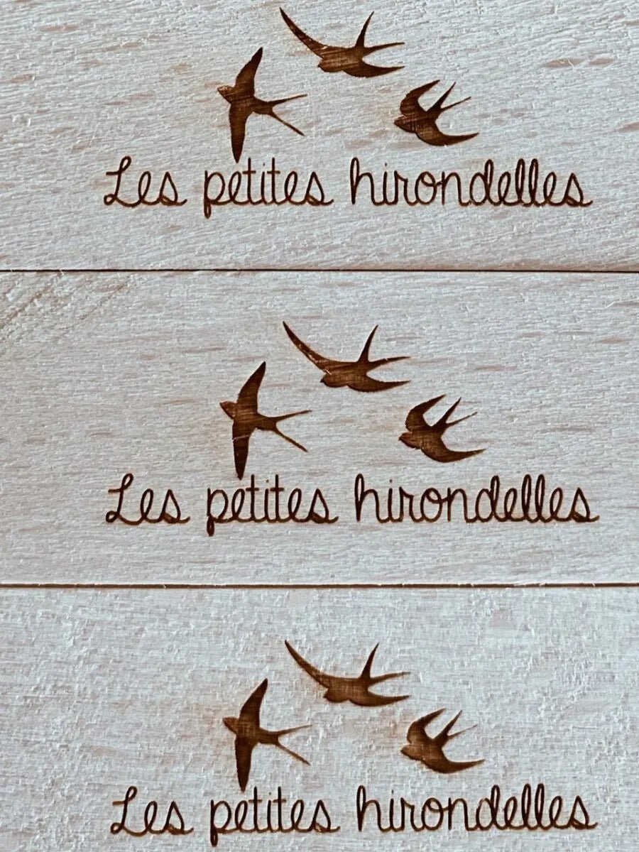 Réglette en bois - les petites hirondelles