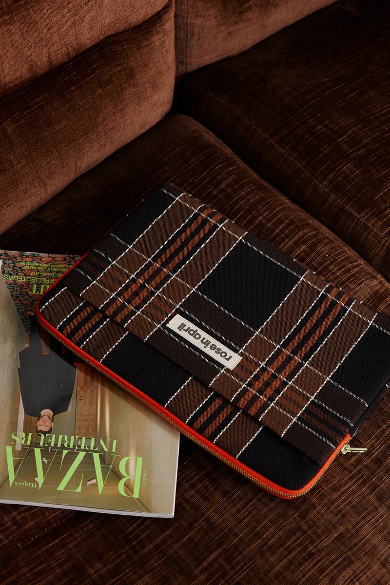 Housse ordinateur 13/14 pouces en coton Octave Black Tartan - Rose in April - vue 2