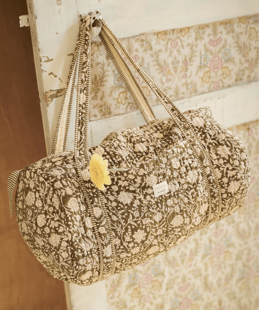 Sac week - end matelassé Anjali Kaki