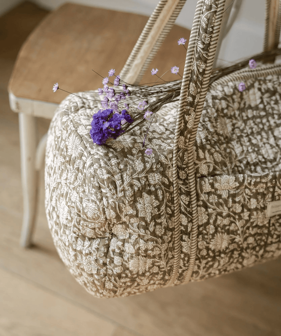 Sac week-end matelassé Anjali Kaki