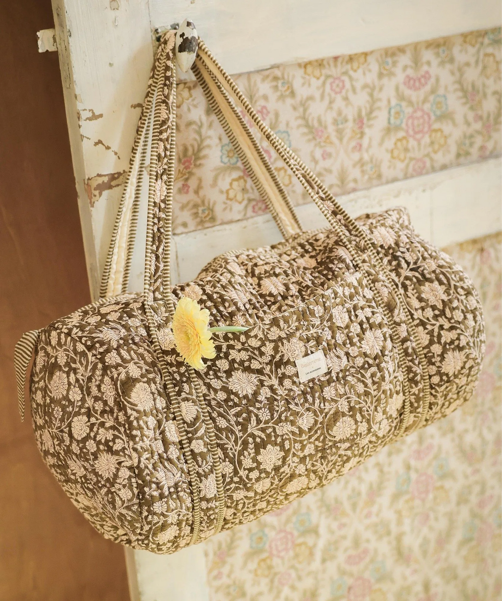 Sac week-end matelassé Anjali Kaki