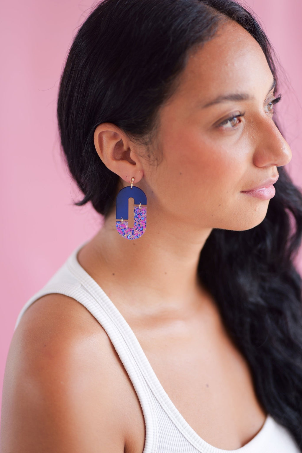 Boucles d’oreilles pendantes terrazzo Laurette Bleu Confettis Electric - Studio Annette - vue 3