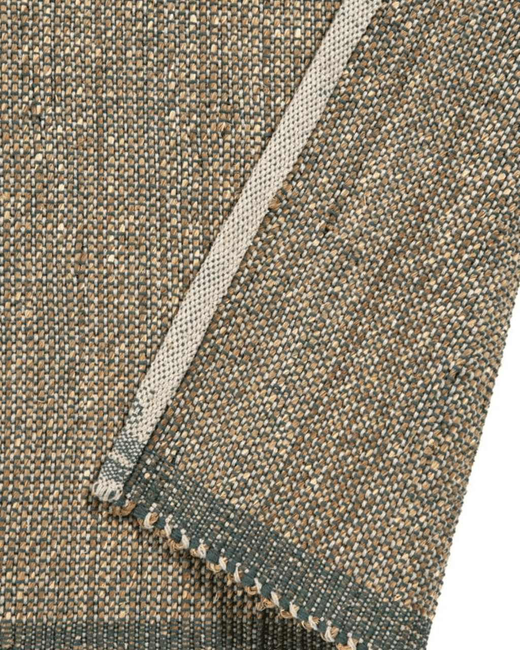 Tapis terracotta en jonc de mer karan