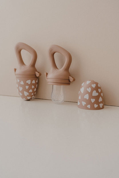 Tétine grignoteuse bébé cœurs taupe - zakuw - Lili Margaret