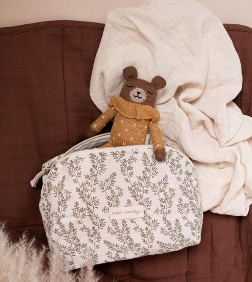 Trousse de toilette bébé naissance bay leaves - main sauvage