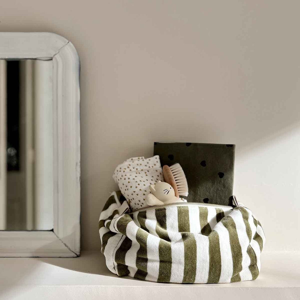 Trousse de toilette enfant en éponge kaki - Rose in April