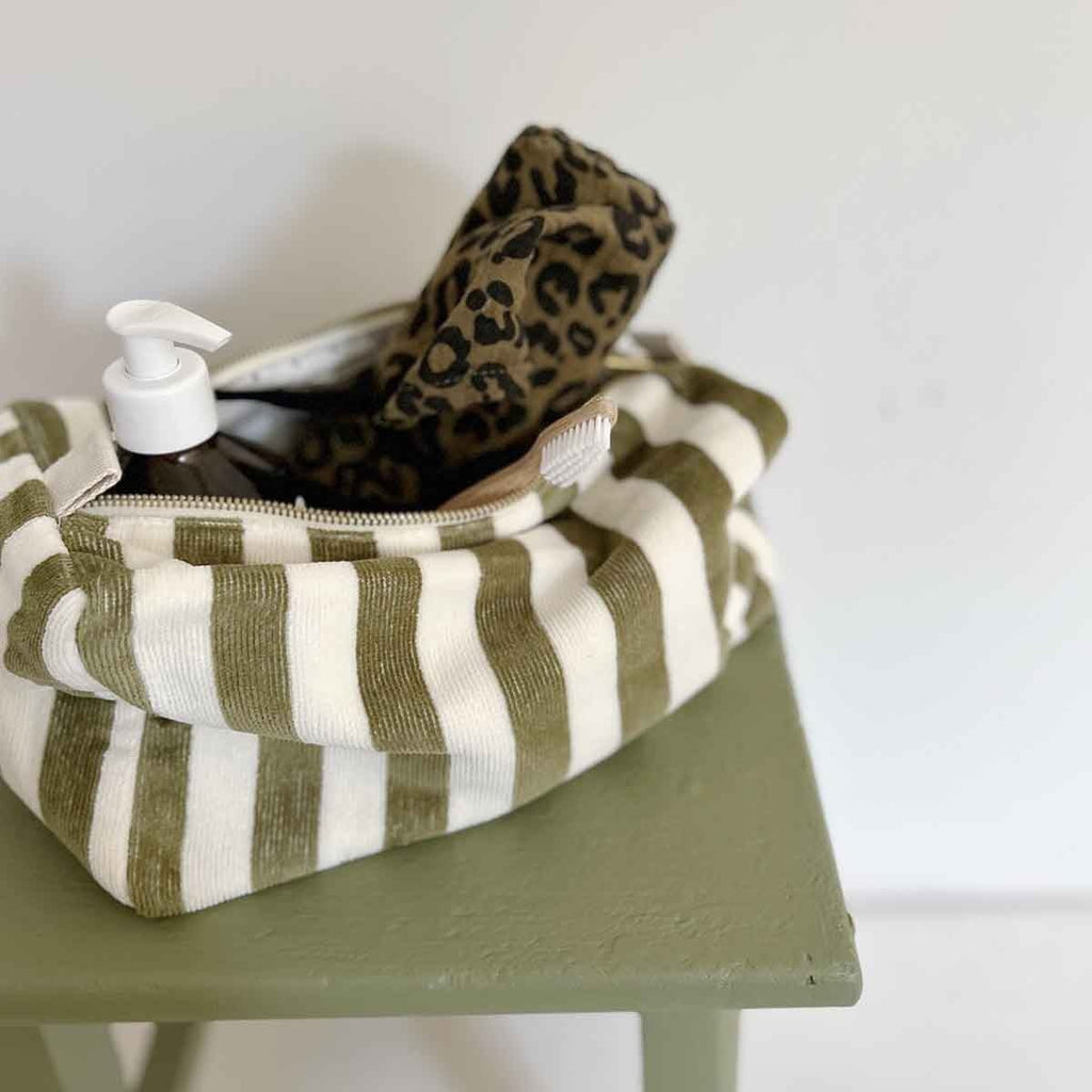 Trousse de toilette enfant en éponge kaki - Rose in April