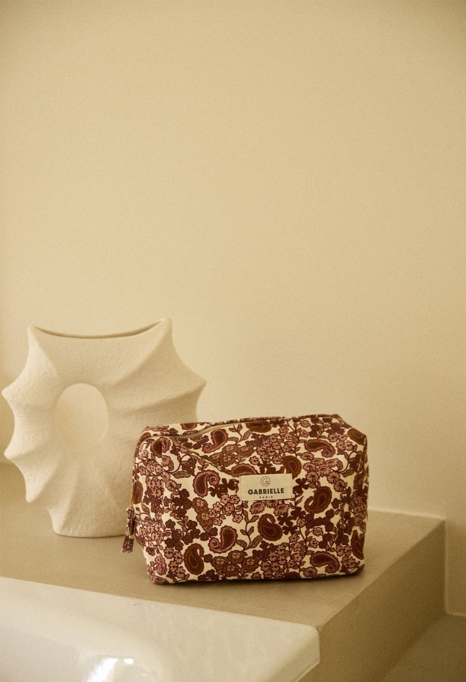 Trousse de toilette femme arabesque bordeaux en coton imperméable - Gabrielle Paris - Lili Margaret