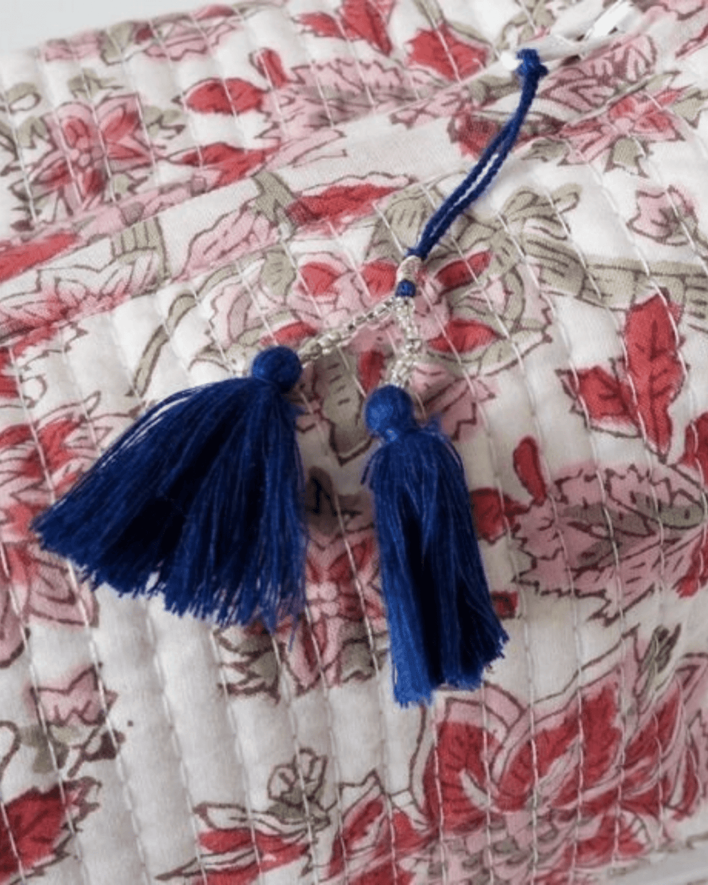 Trousse de toilette imprimée fleurie isana - claire beaugrand