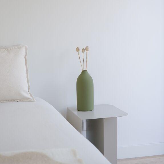 Vase haut en céramique vert olive