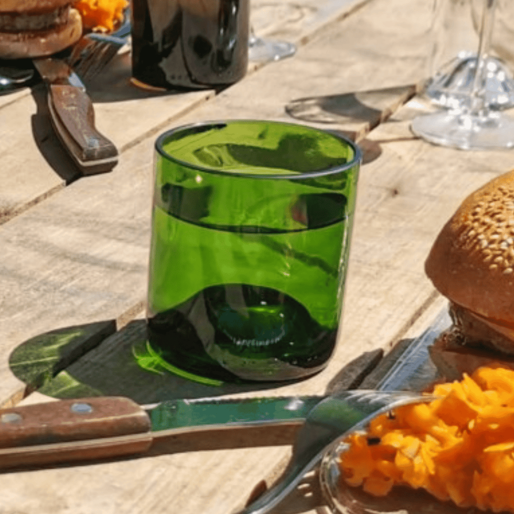 Verre en bouteille vin recyclée vert - plates & culotées